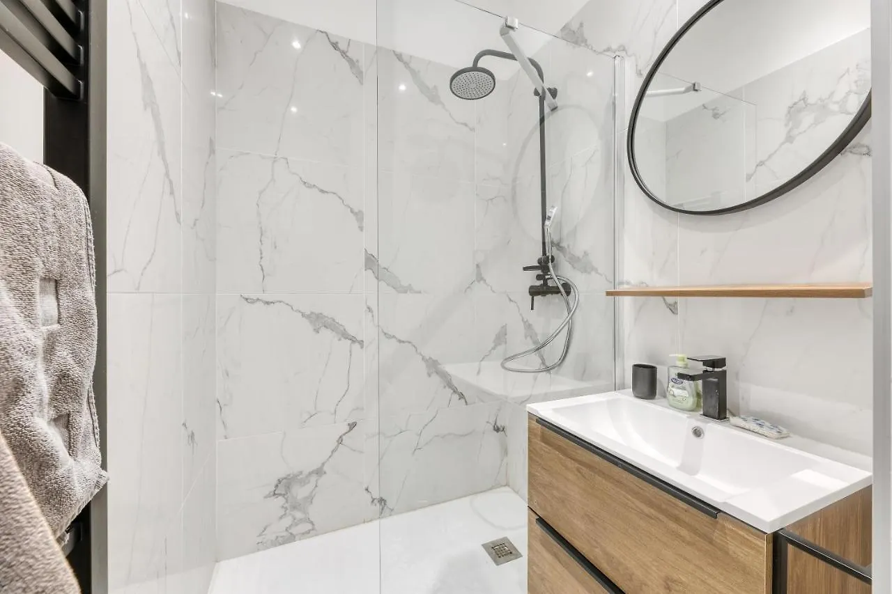 Superbe Appartement T2 Hyper Centre Aix-les-Bains France